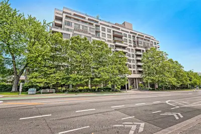 Condo Apartment in Toronto