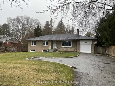 Detached in Oakville