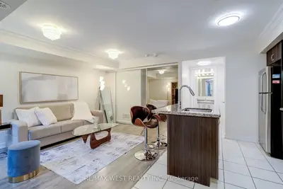 Condo Townhouse in Toronto