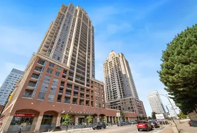 Condo Apartment in Mississauga