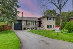 Detached in Oakville