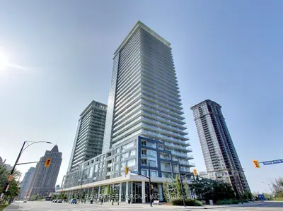 Condo Apartment in Mississauga