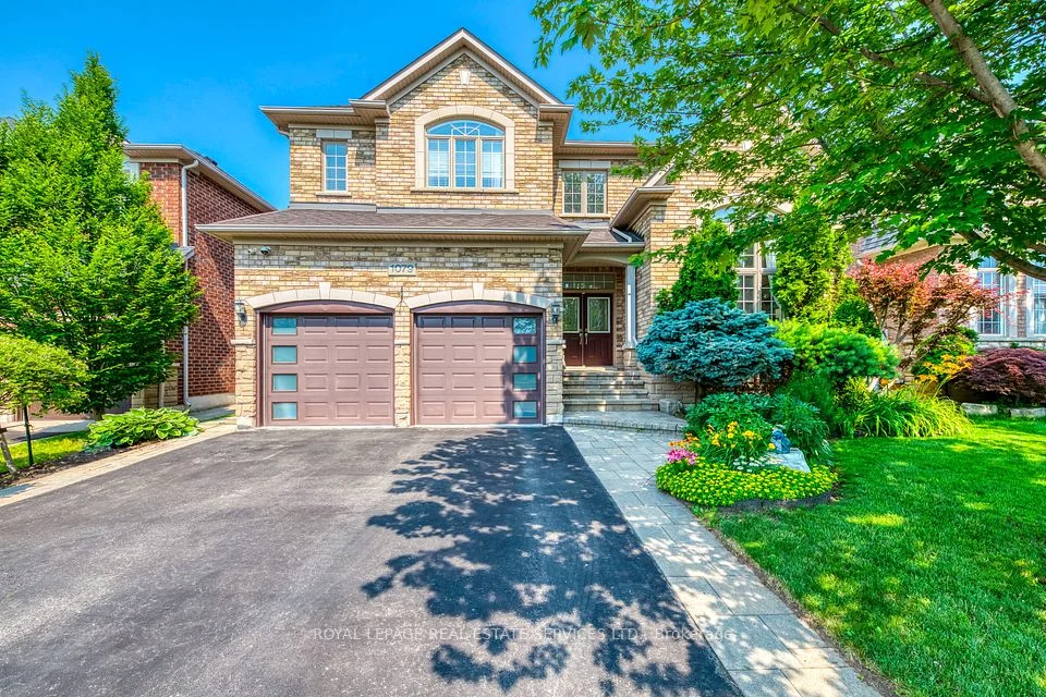 1079 Kestell Boulevard, Oakville, ON L6H 7M5