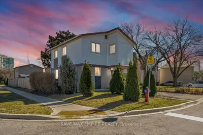 Detached in Brampton