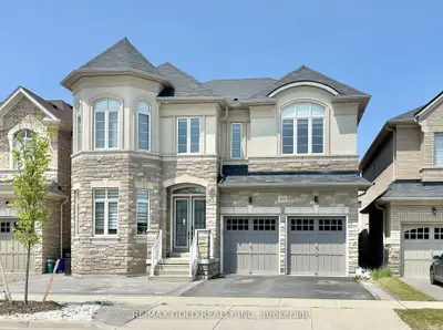 Detached in Oakville
