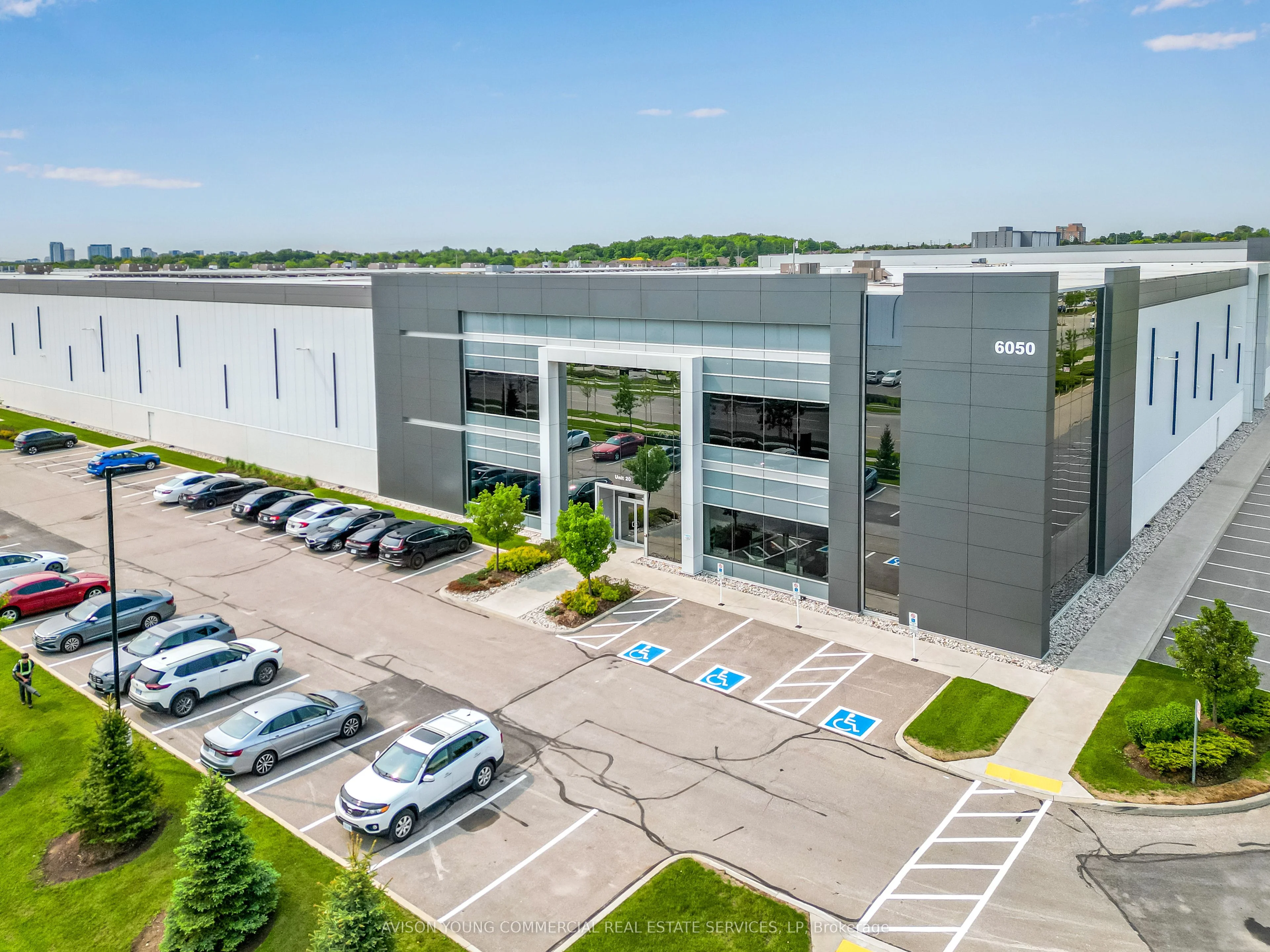 6050 Millcreek Drive 20, Mississauga, On L5n 1l8