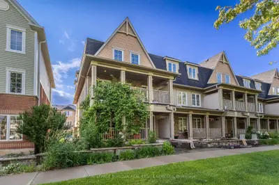 Att/Row/Townhouse in Milton