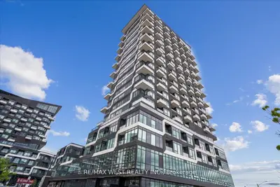 Condo Apartment in Oakville