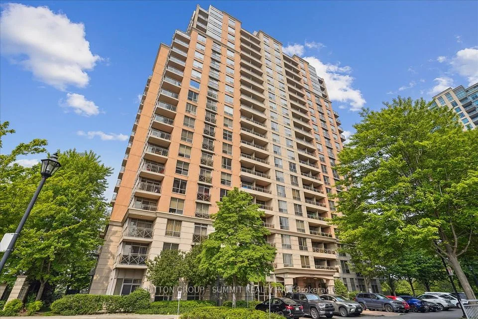 5229 Dundas Street W 511, Toronto W08, ON M9B 6L9
