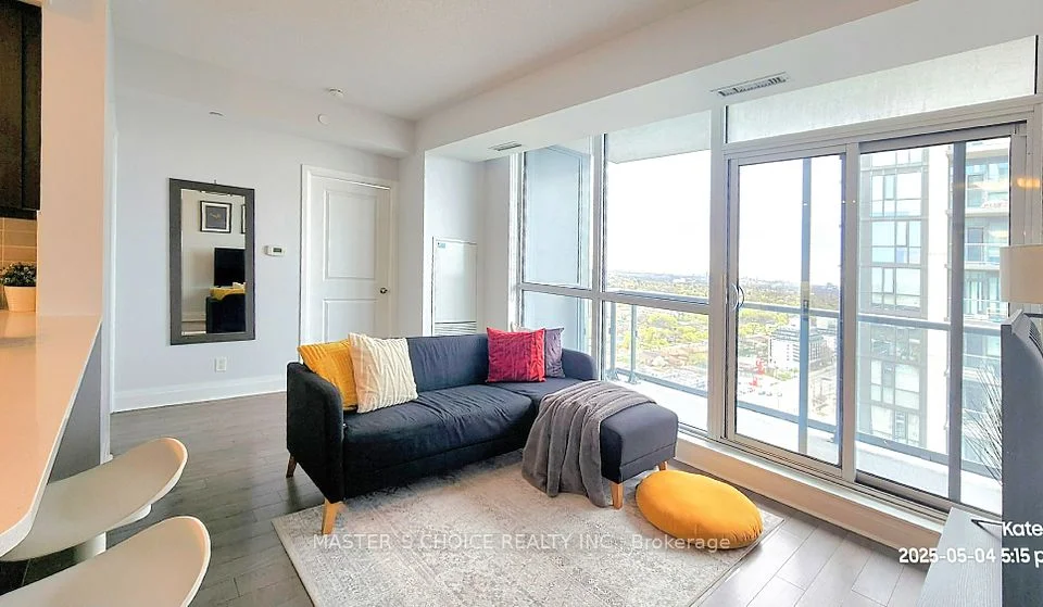 15 Zorra Street 2002, Toronto W08, ON M8Z 0C1