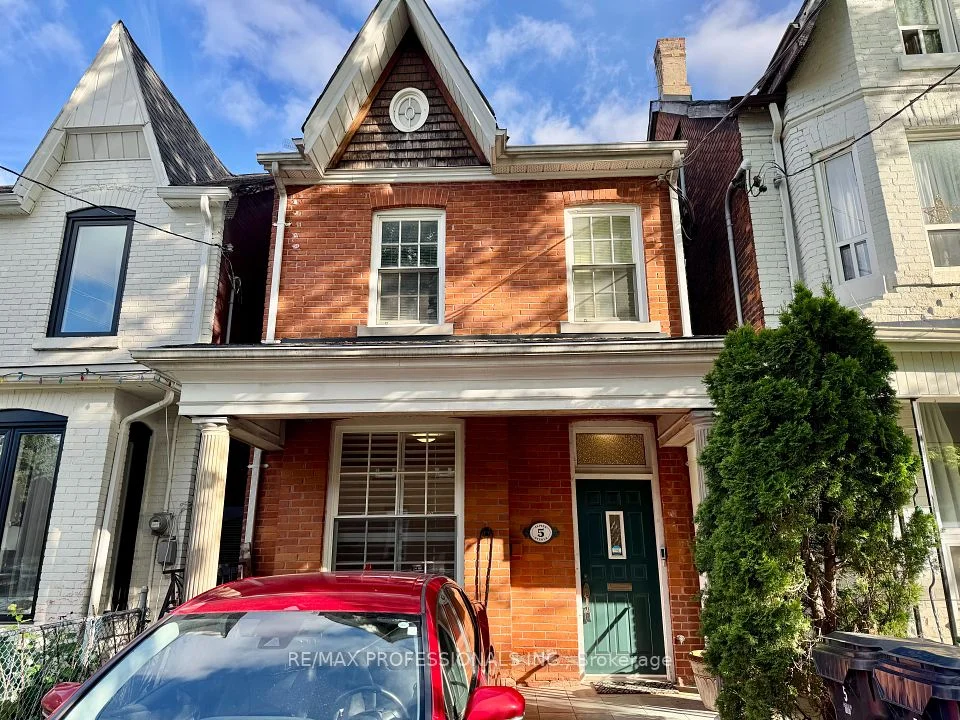 5 Alpine Avenue MAIN, Toronto W02, ON M6P 3R6