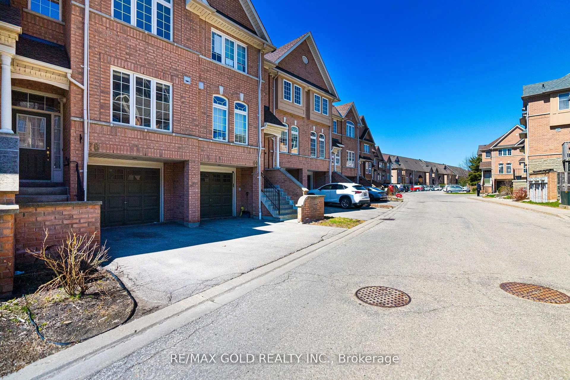 50 Strathaven Drive 78, Mississauga, ON L5R 4E7