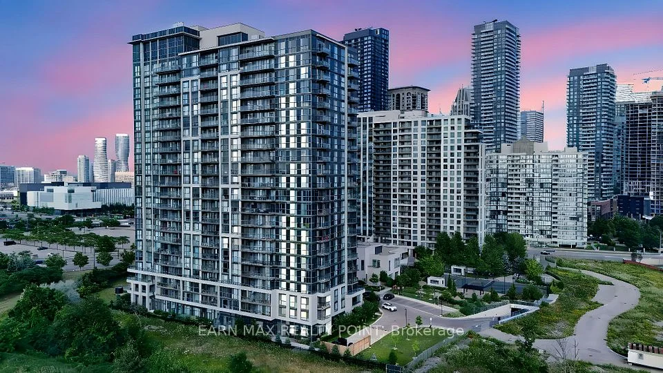349 Rathburn Road W PH 212, Mississauga, ON L5B 0G9