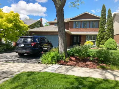 Detached in Oakville