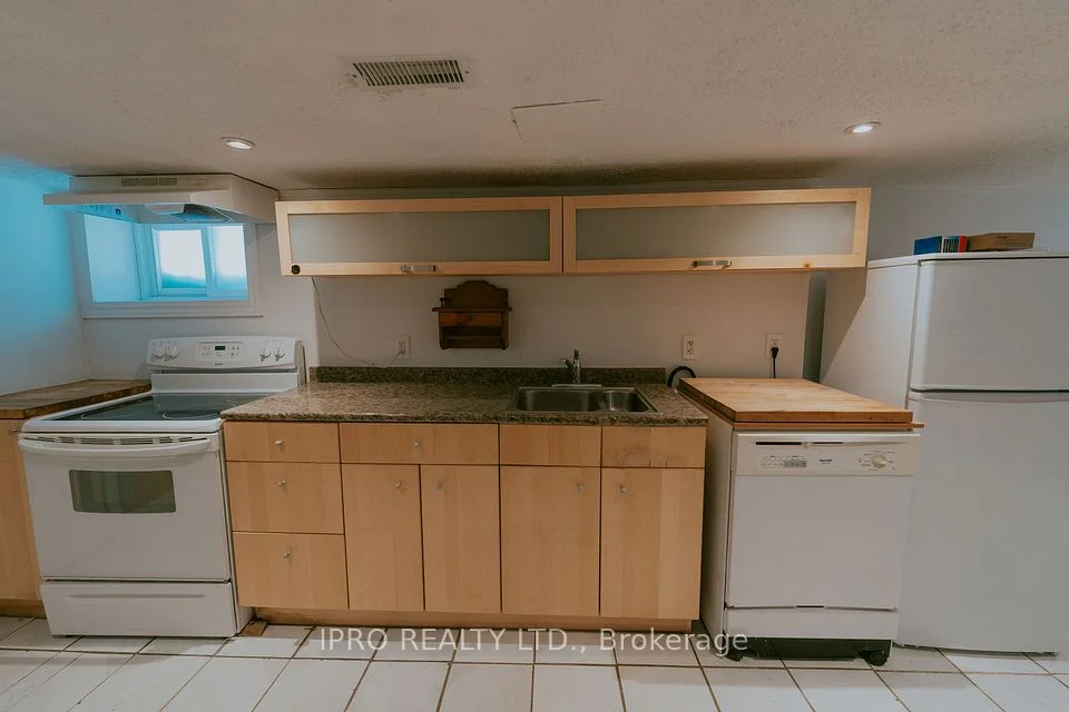 183 Livingstone Avenue W Basement, Toronto W04, ON M6E 2L9
