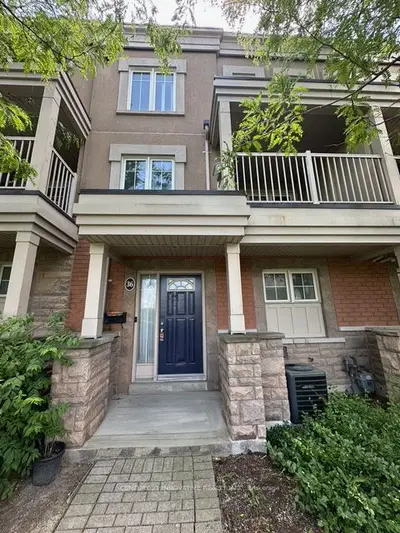 Condo Townhouse in Toronto