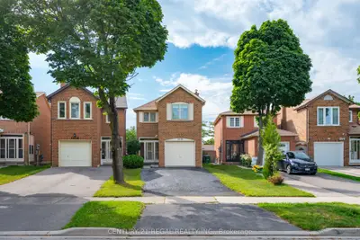 Detached in Mississauga