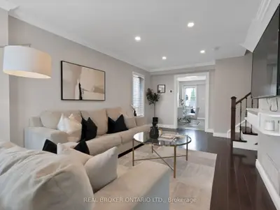 Semi-Detached in Milton
