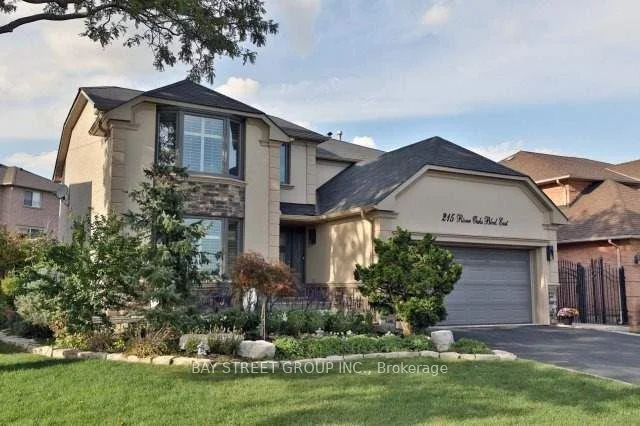 215 River Oaks Boulevard E, Oakville, ON L6H 5N3