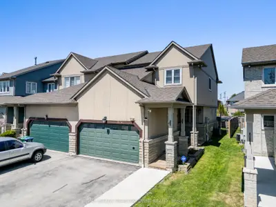 Semi-Detached in Mississauga