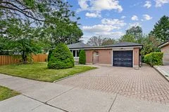 1428 Glen Rutley Circle, Mississauga, ON L4X 1Z7