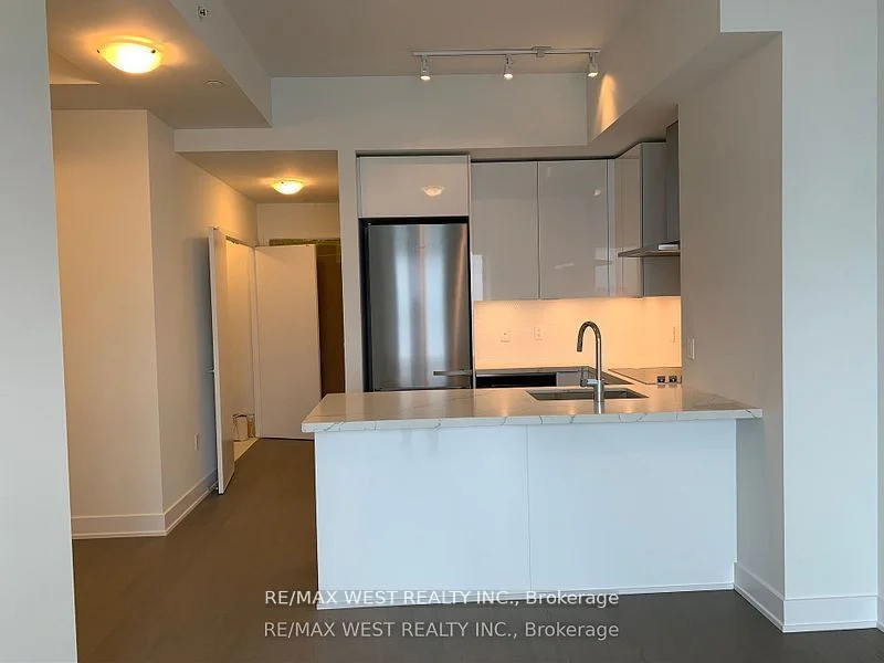 20 Shore Breeze Drive 4409, Toronto W06, On M8v 0c7