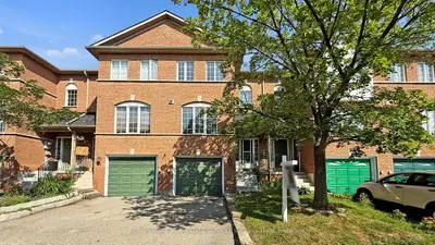 Condo Townhouse in Brampton