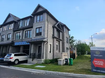 Common Element Condo in Brampton