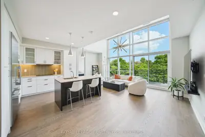 Condo Apartment in Mississauga