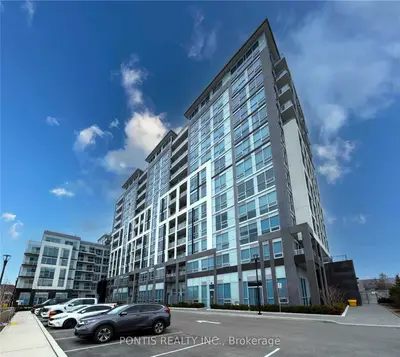 Condo Apartment in Milton