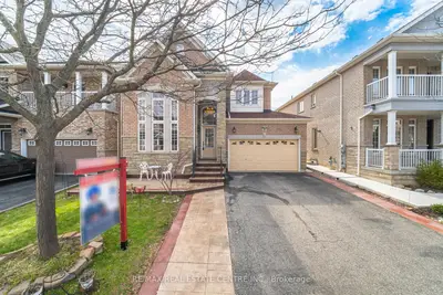 Detached in Brampton