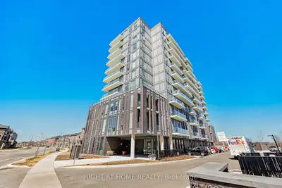 Condo Apartment in Brampton