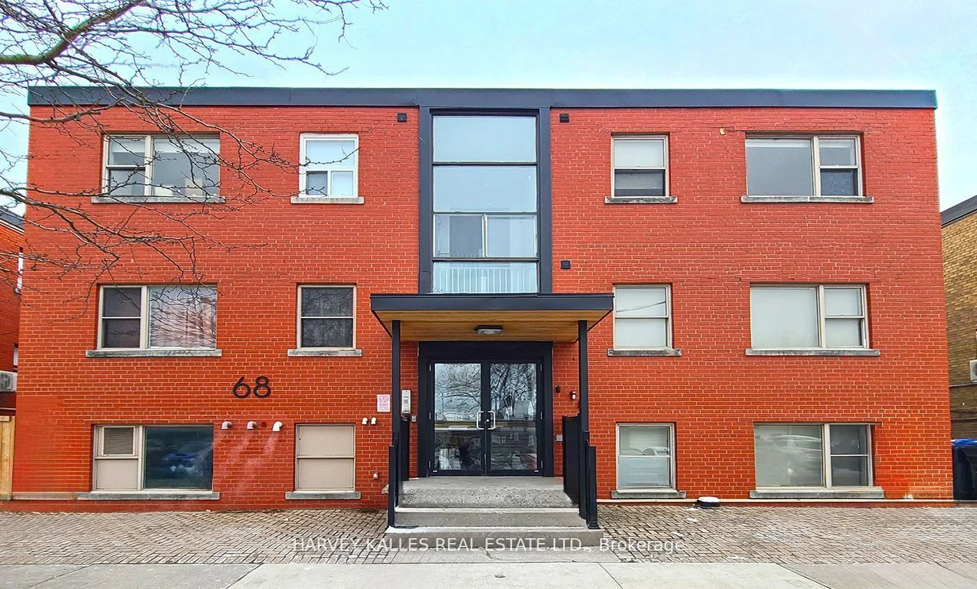 66 Fifteenth Street 11, Toronto W06, ON M8V 3J6