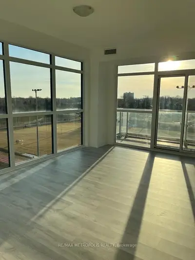 Condo Apartment in Toronto