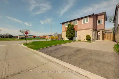 Detached in Brampton
