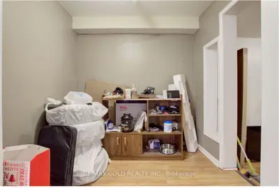 Semi-Detached in Mississauga