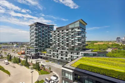 Condo Apartment in Oakville