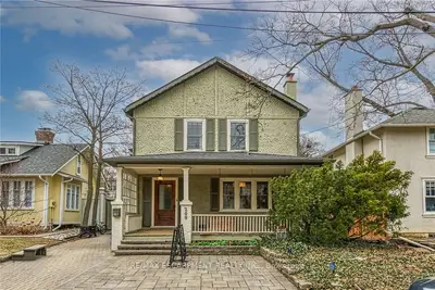 Detached in Oakville