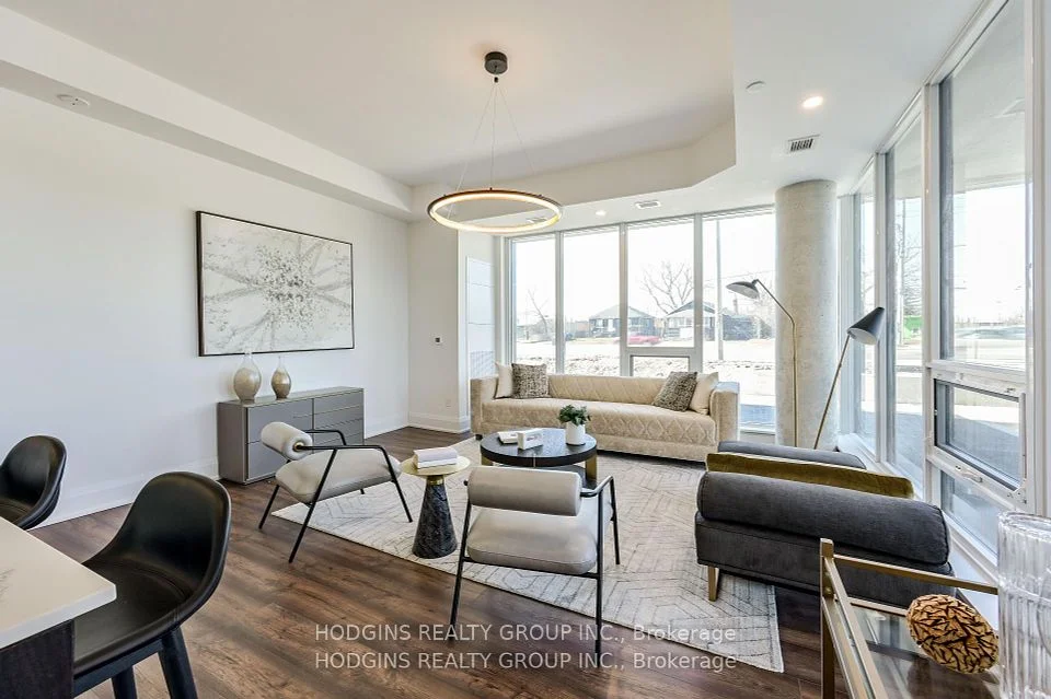1035 Southdown Road 210, Mississauga, ON L5J 0A2