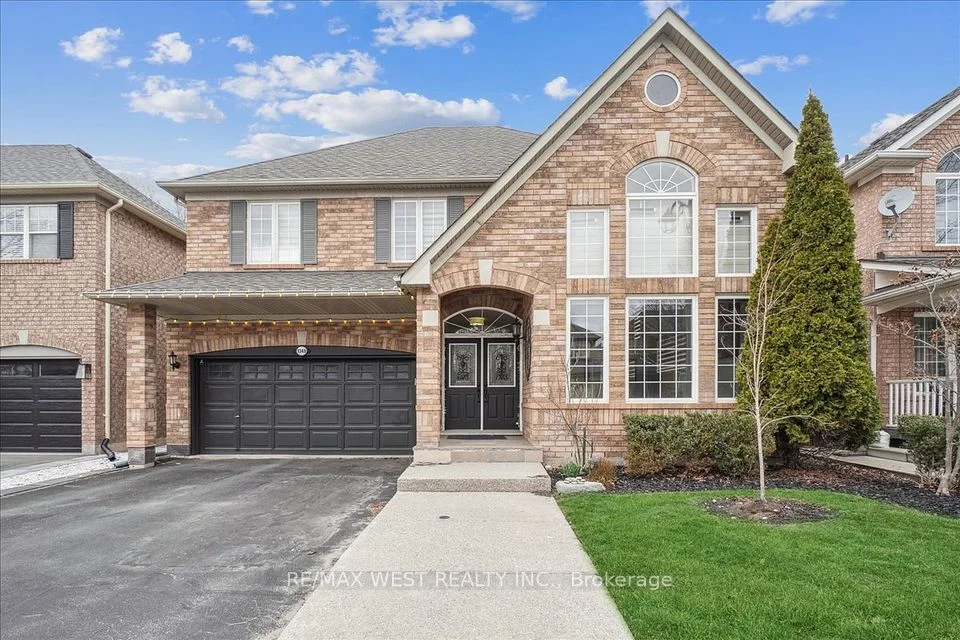 1349 Sagewood Crescent, Oakville, ON L6M 4A4
