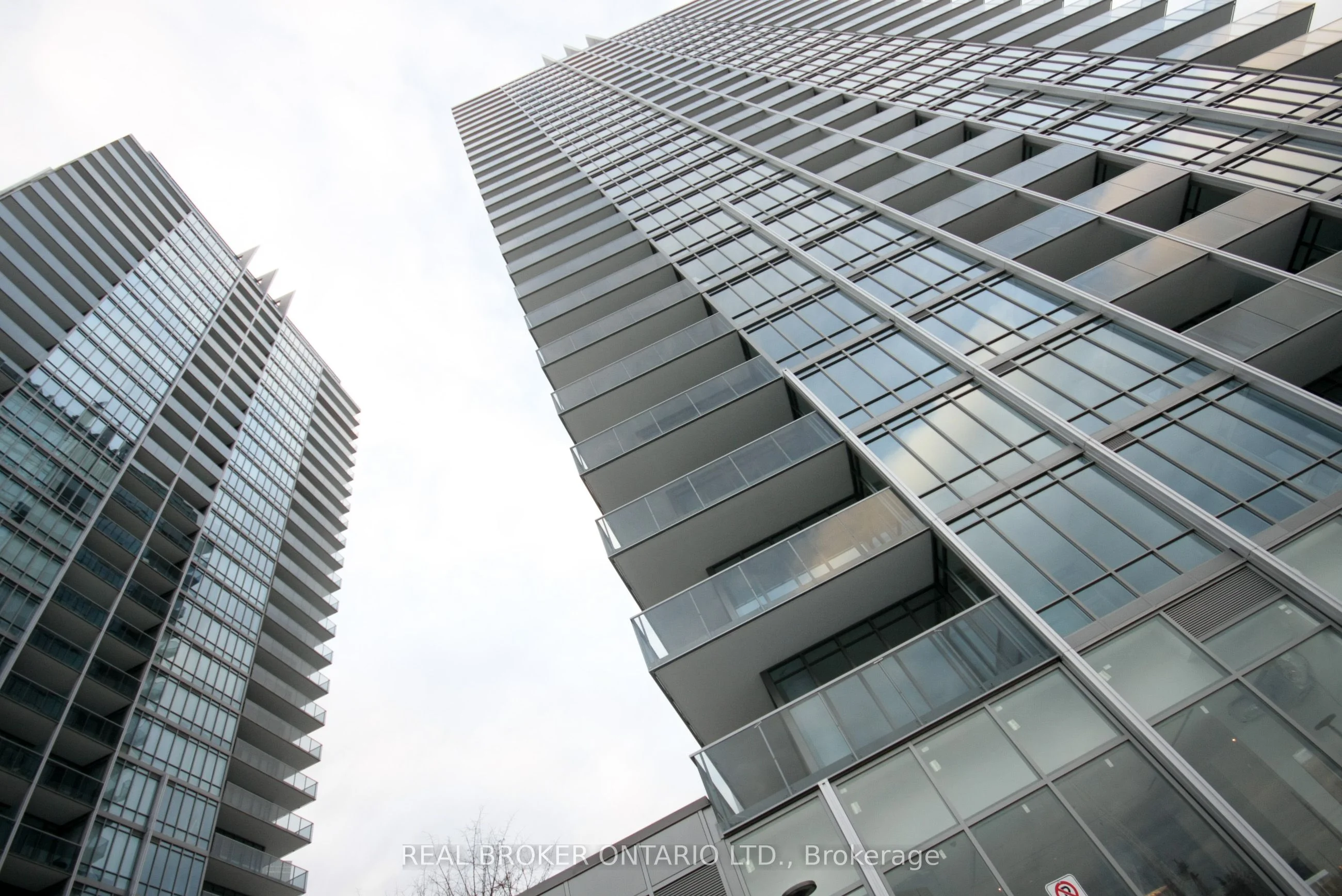 90 Park Lawn Road 702, Toronto W06, On M8y 0b6