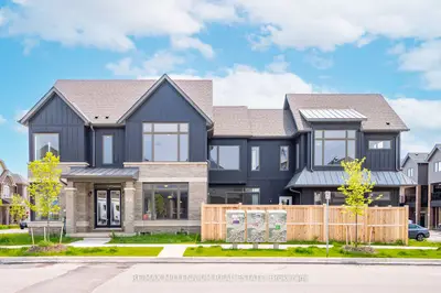 Detached in Oakville