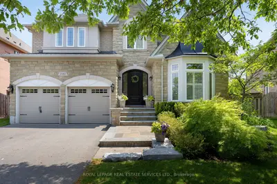 Detached in Oakville