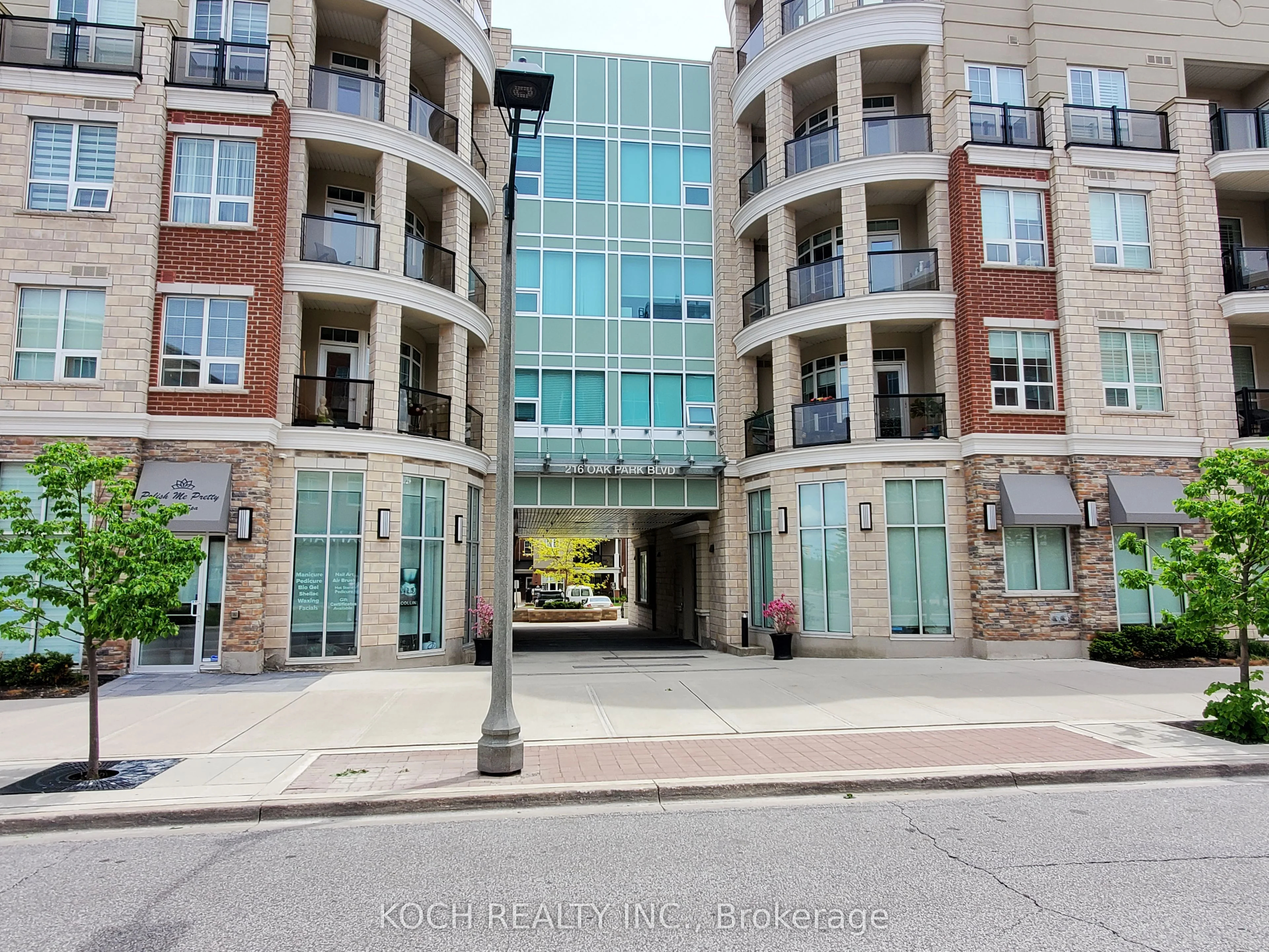 216 Oak Park Boulevard #336, Oakville, ON L6H 7S8
