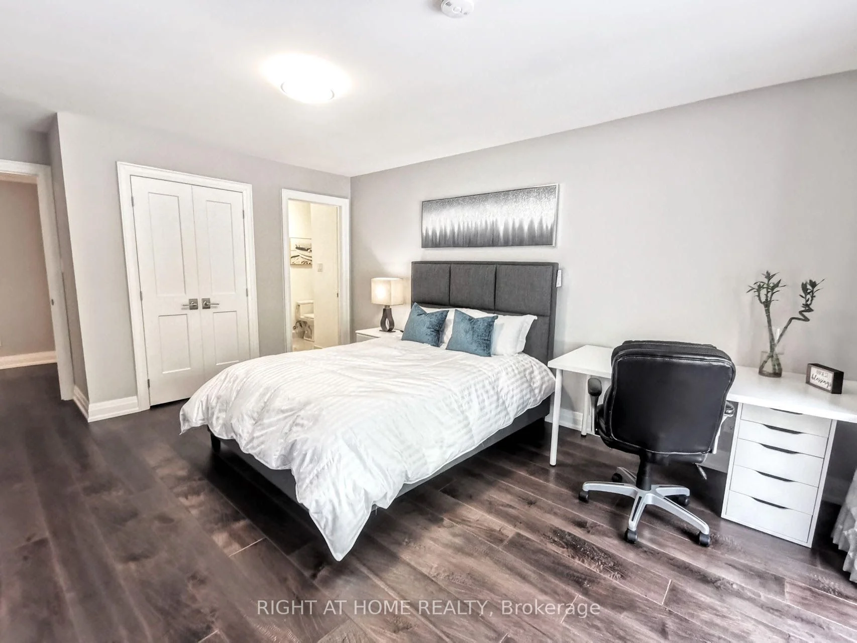 3234 Shoreline Drive Room A & B, Oakville, On L6l 5z1
