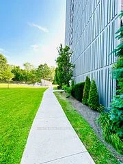 3100 Kirwin Avenue 405, Mississauga, ON L5A 3S6