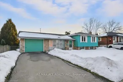 Detached in Burlington