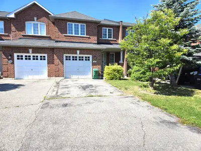 Att/Row/Townhouse in Mississauga
