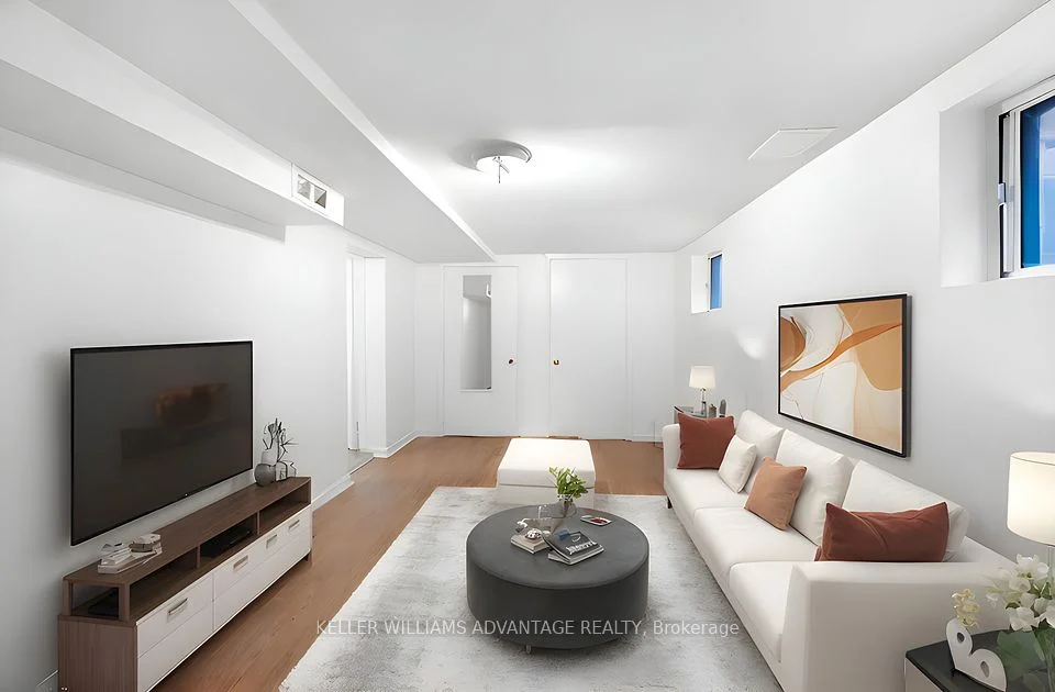 25 Juliet Crescent Basement, Toronto W03, ON M6M 1N2