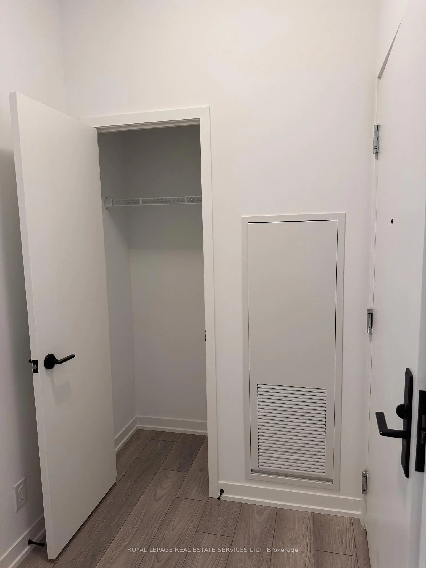 285 Dufferin Street 529, Toronto W01, ON M6K 0J2